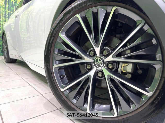 Toyota PRIUS 2023-09 8368132-12