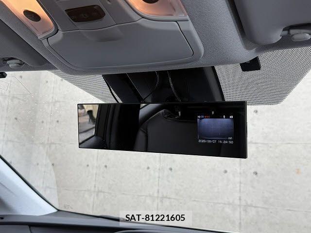 Toyota PRIUS 2019-05 8368153-13