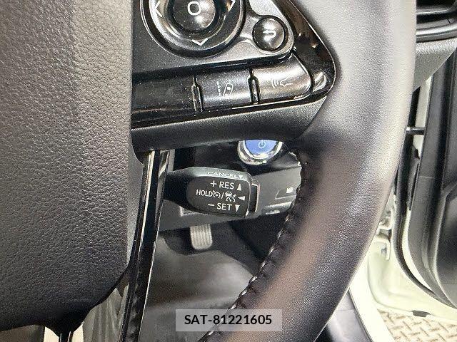 Toyota PRIUS 2019-05 8368153-16