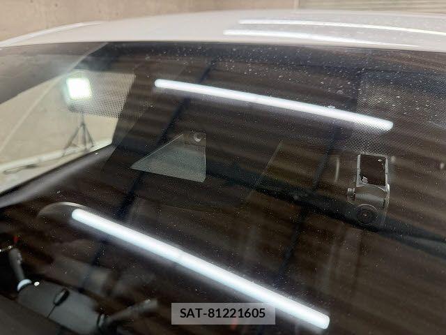 Toyota PRIUS 2019-05 8368153-5