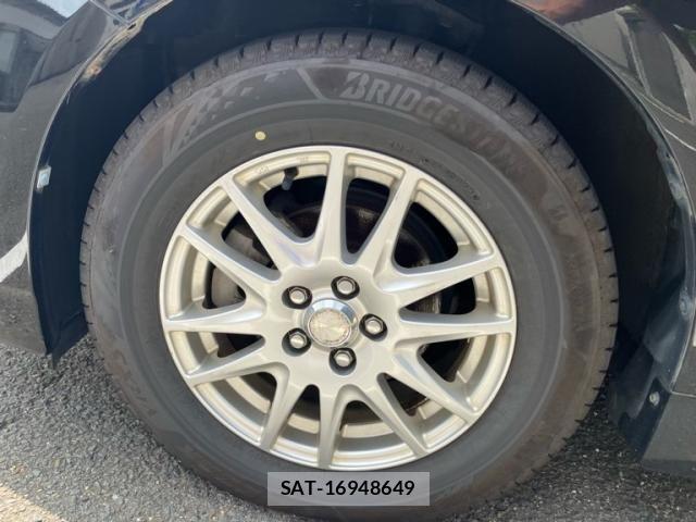 Toyota PRIUS 2011-08 8368207-12