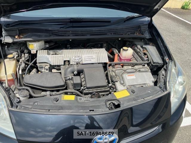 Toyota PRIUS 2011-08 8368207-20