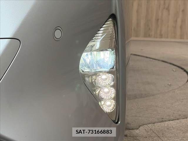 Toyota PRIUS 2016-06 8368168-13