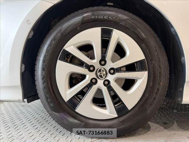 Toyota PRIUS 2016-06 8368168-14