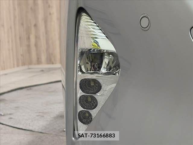Toyota PRIUS 2016-06 8368168-24