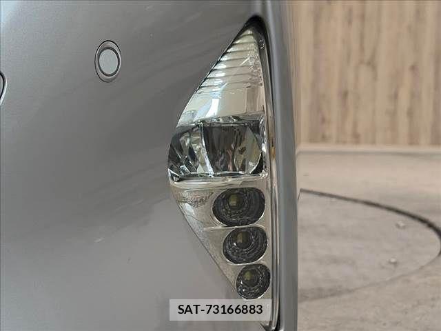 Toyota PRIUS 2016-06 8368168-25