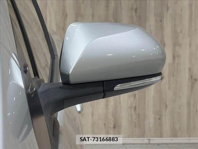 Toyota PRIUS 2016-06 8368168-27