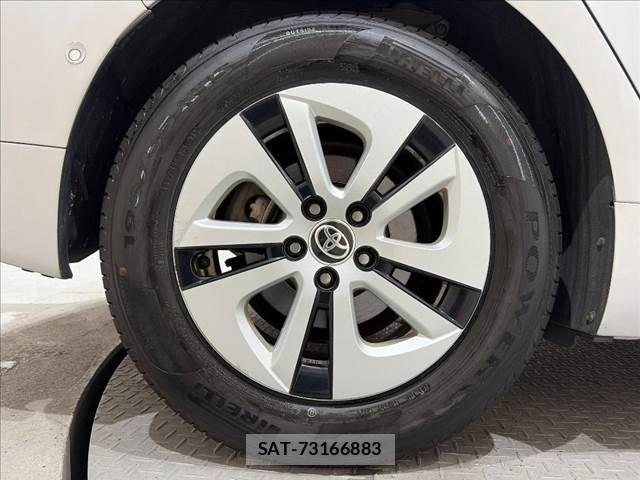 Toyota PRIUS 2016-06 8368168-29