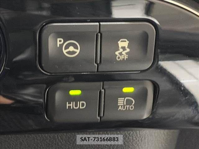 Toyota PRIUS 2016-06 8368168-7