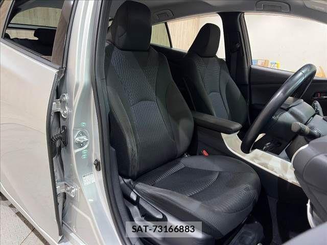 Toyota PRIUS 2016-06 8368168-8