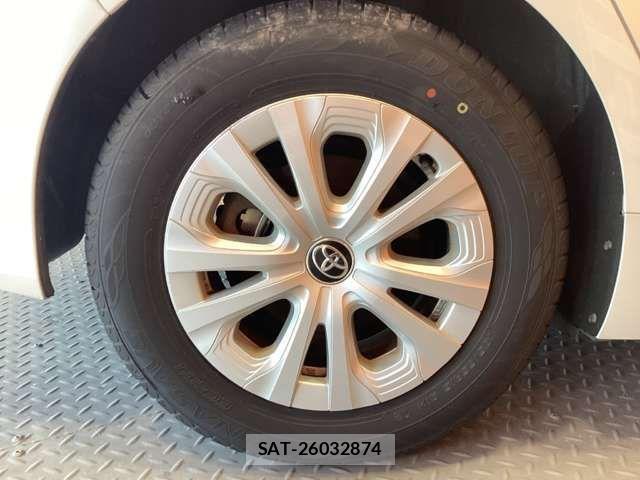 Toyota PRIUS 2019-03 8368150-13