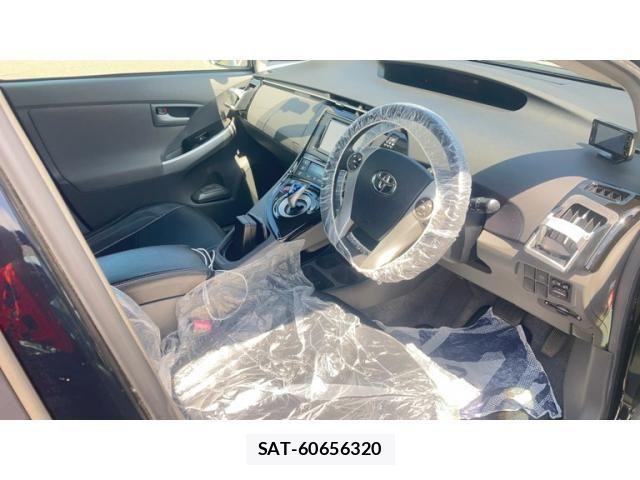 Toyota PRIUS 2010-10 8368210-13