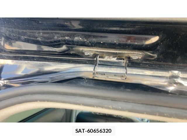 Toyota PRIUS 2010-10 8368210-17