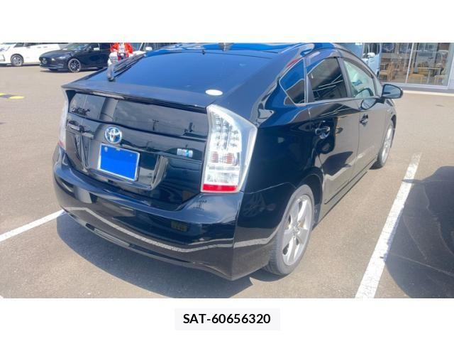Toyota PRIUS 2010-10 8368210-5