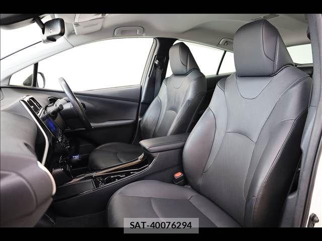 Toyota PRIUS 2019-08 8368158-17