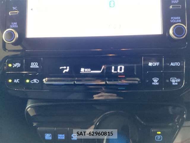 Toyota PRIUS 2021-07 8368138-9