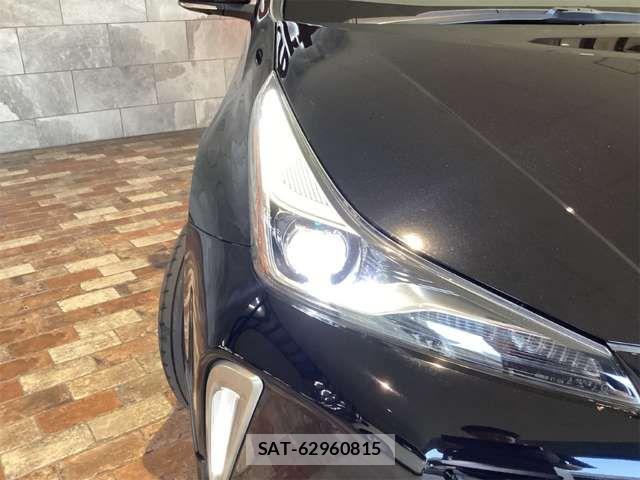 Toyota PRIUS 2021-07 8368138-17