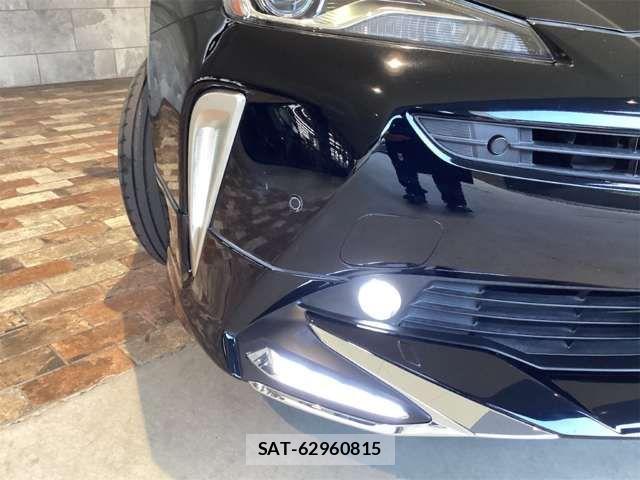 Toyota PRIUS 2021-07 8368138-5
