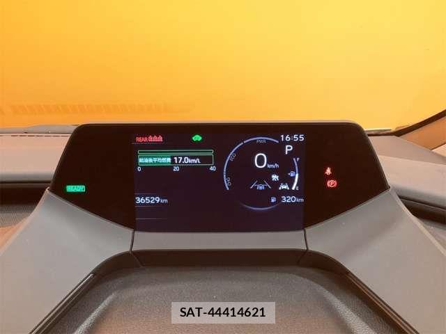 Toyota PRIUS 2023-07 8368133-10