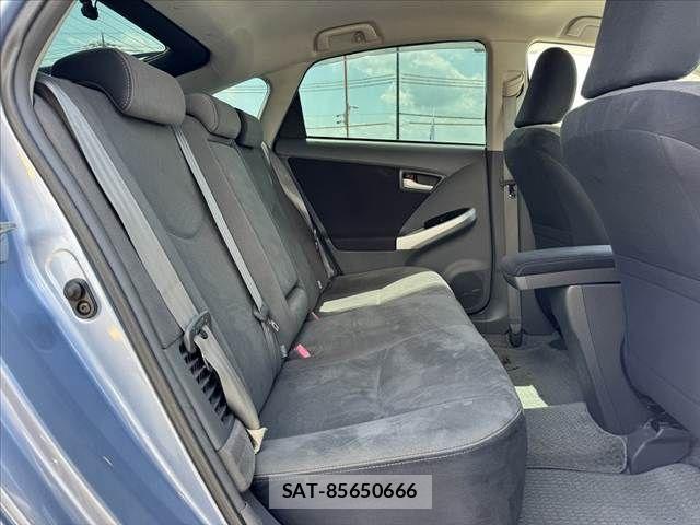 Toyota PRIUS 2011-09 8368195-19