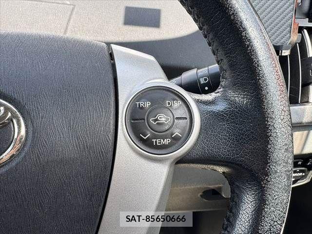 Toyota PRIUS 2011-09 8368195-27