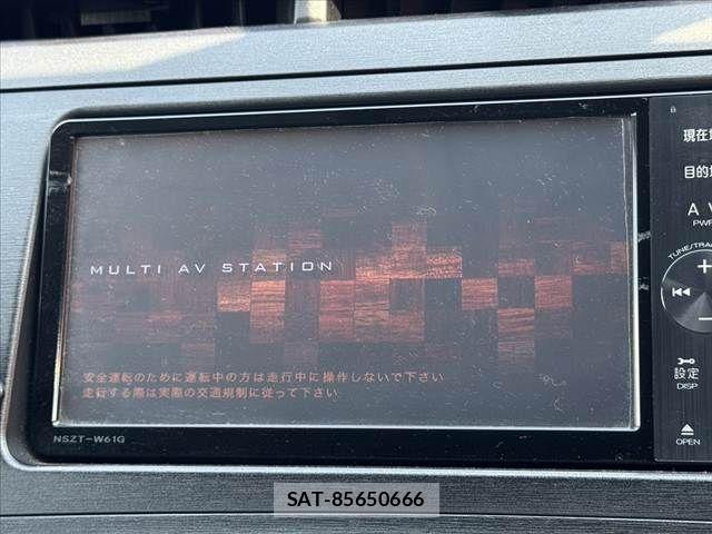 Toyota PRIUS 2011-09 8368195-2