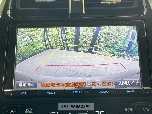 Toyota PRIUS 2017-05 8368156-3