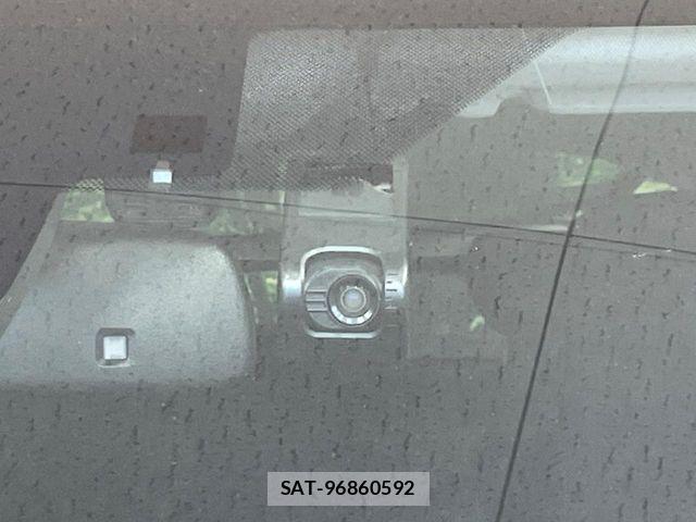Toyota PRIUS 2017-05 8368156-6