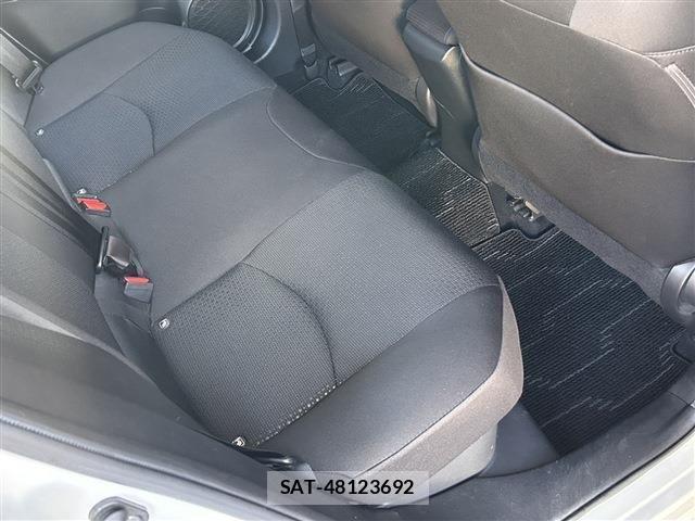 Toyota PRIUS 2019-10 8368147-9