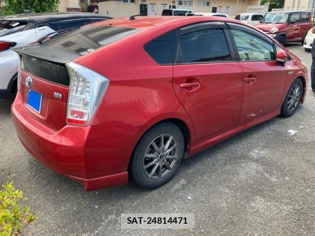 Toyota PRIUS 2011-10 8368209-2