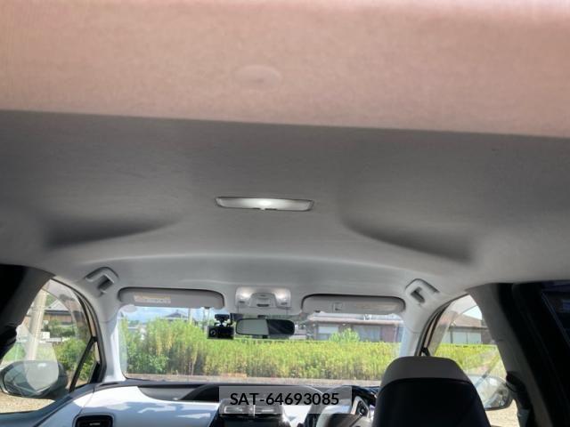 Toyota PRIUS 2016-09 8368165-10