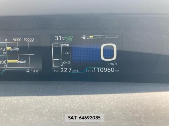 Toyota PRIUS 2016-09 8368165-17