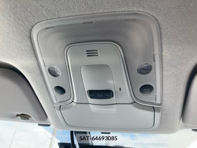 Toyota PRIUS 2016-09 8368165-22
