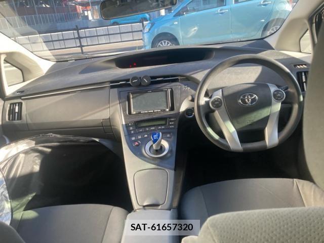 Toyota PRIUS 2010-03 8368194-10