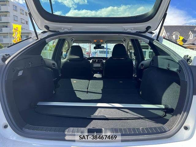 Toyota PRIUS 2022-07 8368145-11