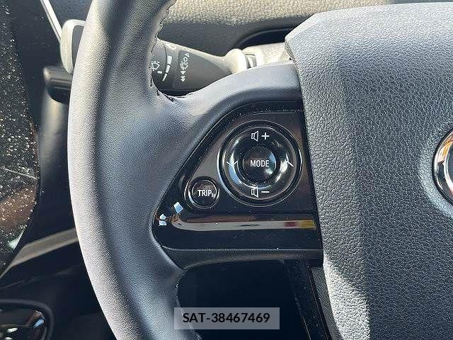 Toyota PRIUS 2022-07 8368145-16