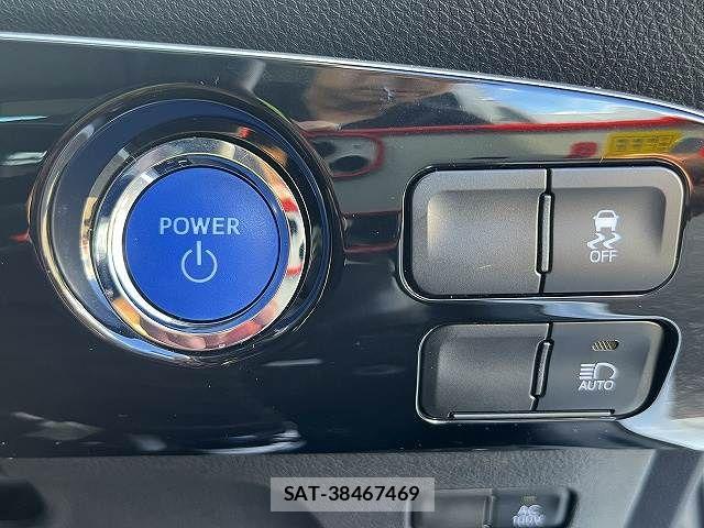 Toyota PRIUS 2022-07 8368145-18