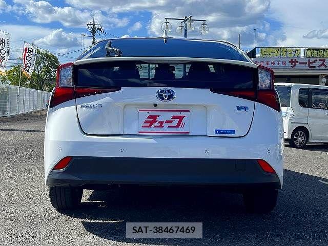Toyota PRIUS 2022-07 8368145-5