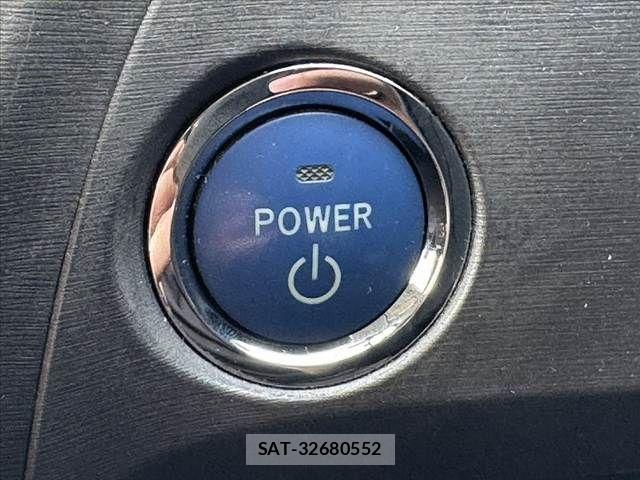 Toyota PRIUS 2014-11 8368177-23