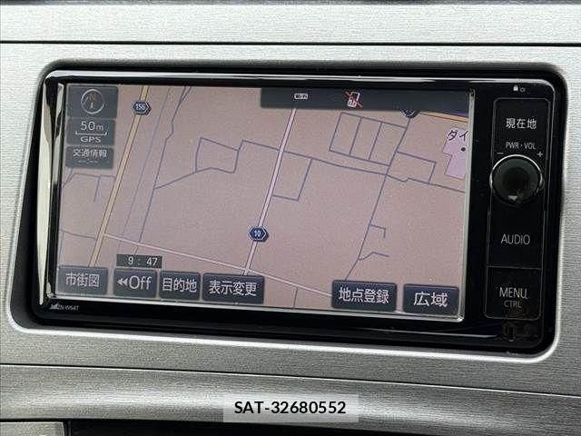 Toyota PRIUS 2014-11 8368177-3
