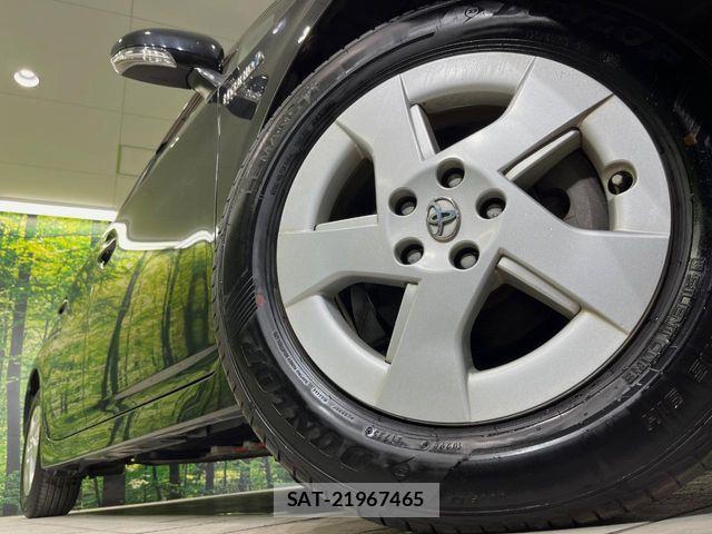 Toyota PRIUS 2011-06 8368176-12