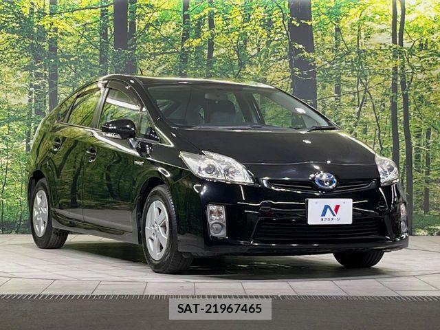 Toyota PRIUS 2011-06 8368176-15