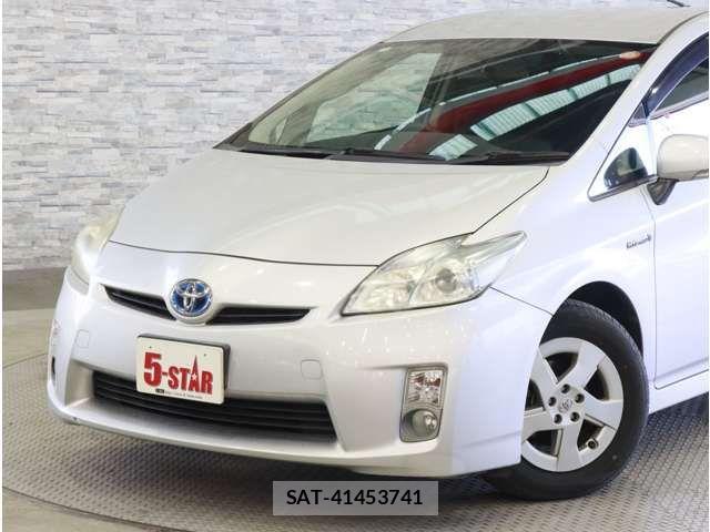 Toyota PRIUS 2010-10 8368183-13