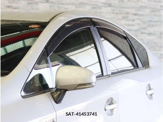 Toyota PRIUS 2010-10 8368183-14