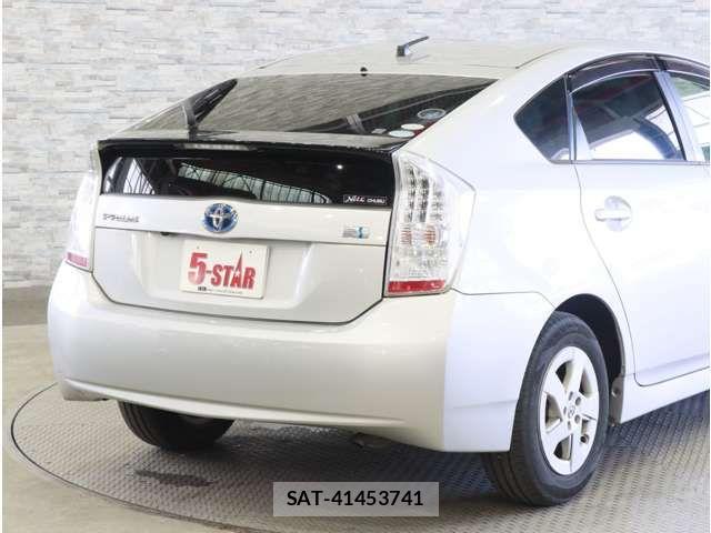 Toyota PRIUS 2010-10 8368183-15