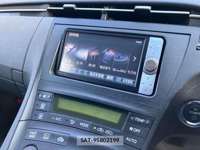 Toyota PRIUS 2011-07 8368184-2