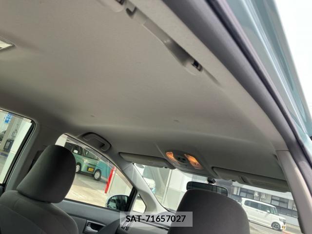 Toyota PRIUS 2011-09 8368197-12