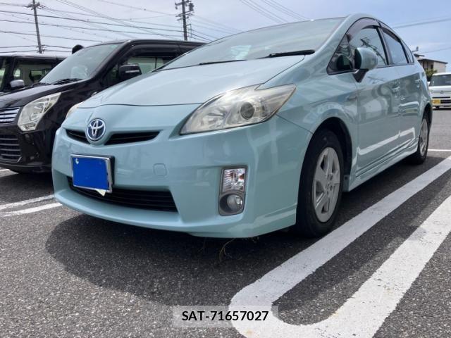 Toyota PRIUS 2011-09 8368197-1