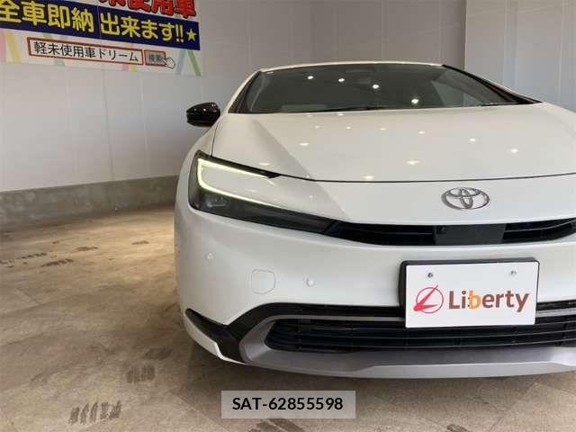 Toyota PRIUS 2023-10 8368130-15
