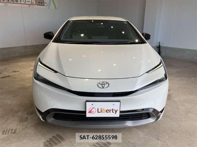 Toyota PRIUS 2023-10 8368130-8